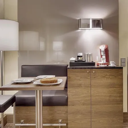 Courtyard By Marriott Hotel