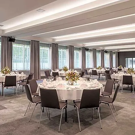 Courtyard By Marriott Hotel Linz
