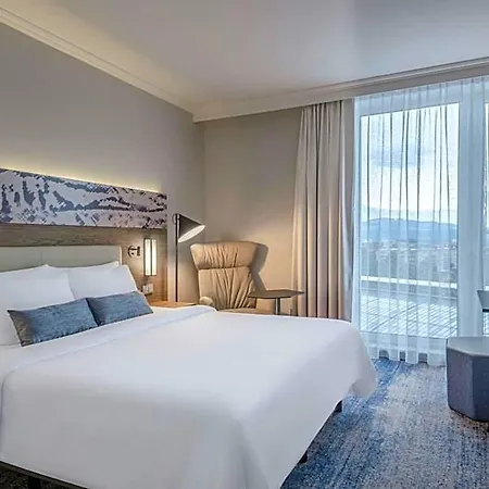 Courtyard By Marriott 4*