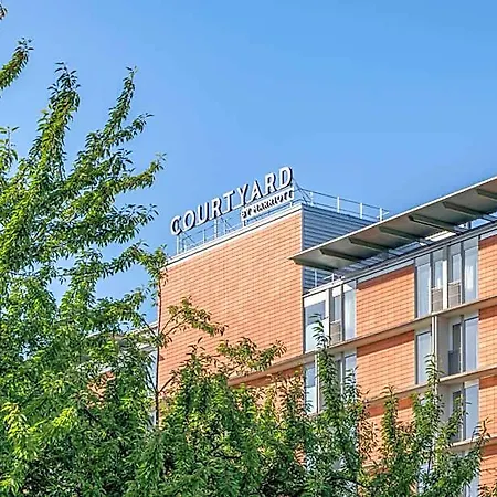 Courtyard By Marriott Linz
