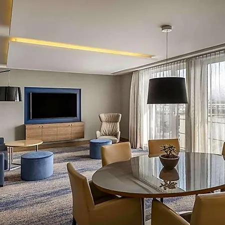 Hotel Courtyard By Marriott 4*