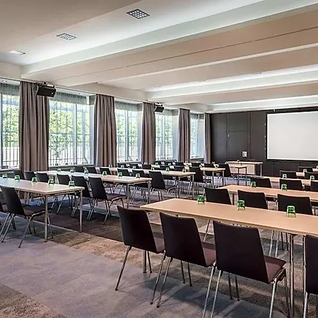 Courtyard By Marriott 4*