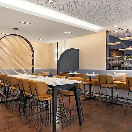 Courtyard By Marriott