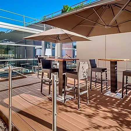 Courtyard By Marriott