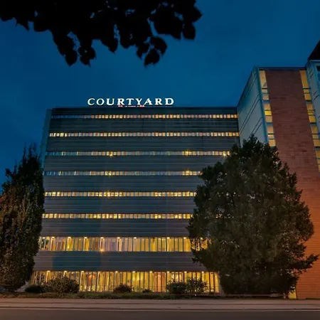 Courtyard By Marriott Hotel Linz