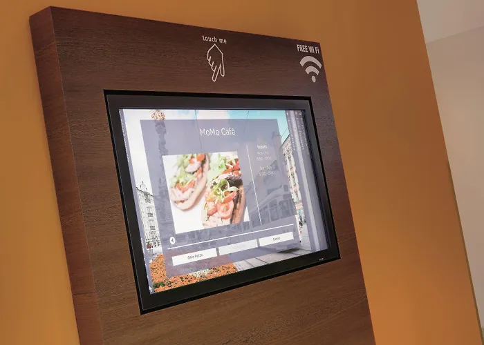 Courtyard By Marriott Linec