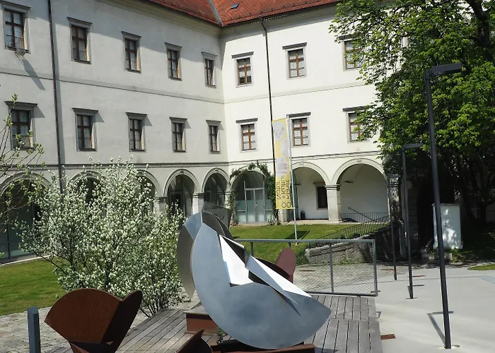 Courtyard By Marriott Hotel 4*