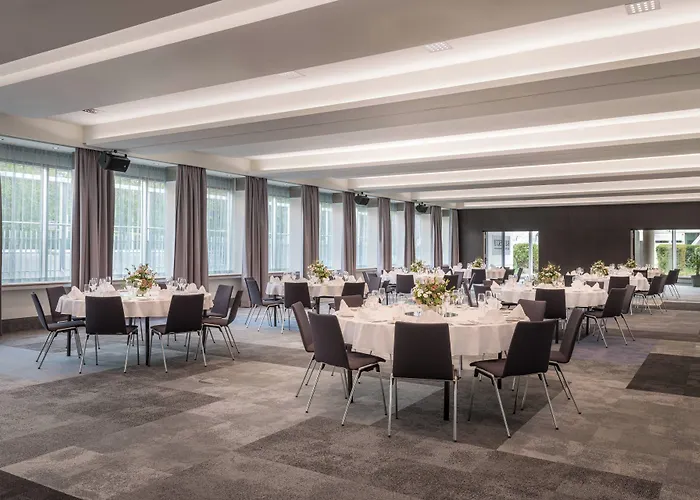 Courtyard By Marriott