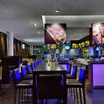 Courtyard By Marriott Hotel