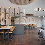 Courtyard By Marriott Hotel 4*