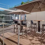 Courtyard By Marriott Hotel