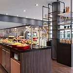 Courtyard By Marriott 4*