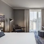 Courtyard By Marriott Hotel