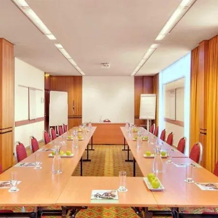 Courtyard By Marriott