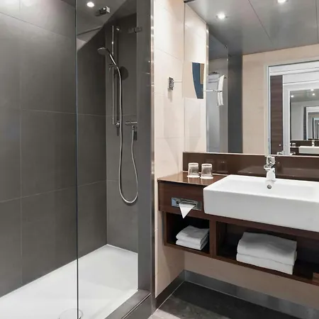 Courtyard By Marriott